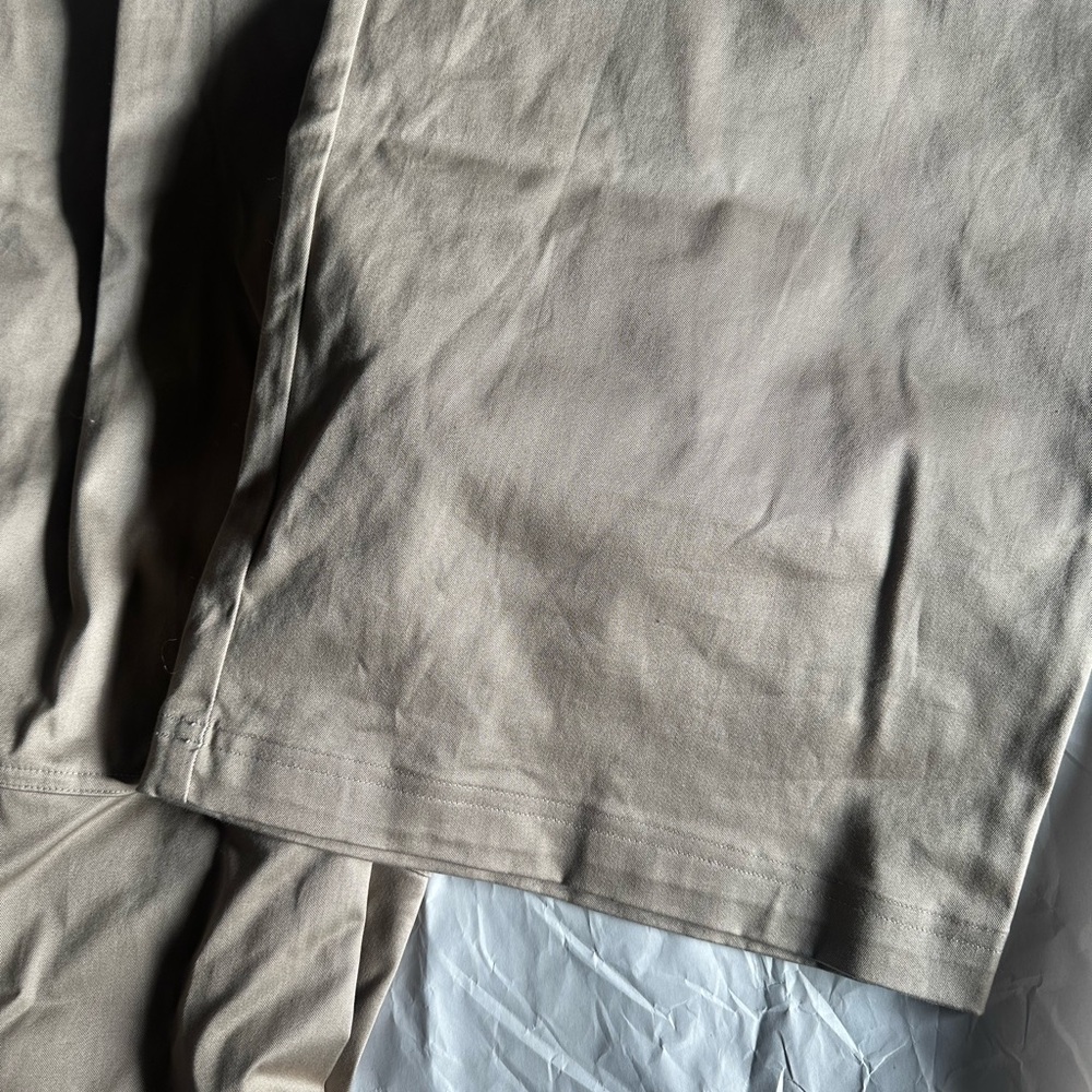 Women’s Alo Cargo Trouser - Picture 8 of 8